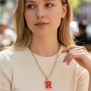 Elegant Gold and Red Embroidered Letter "R" Pendant Chain Necklace
